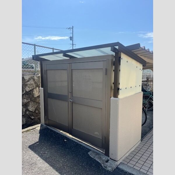 現地周辺 (ゴミステーション)