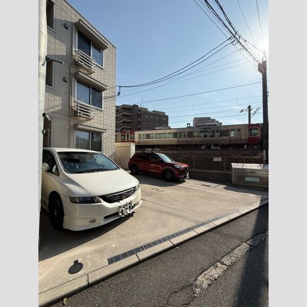 駐車場 (駐車場)