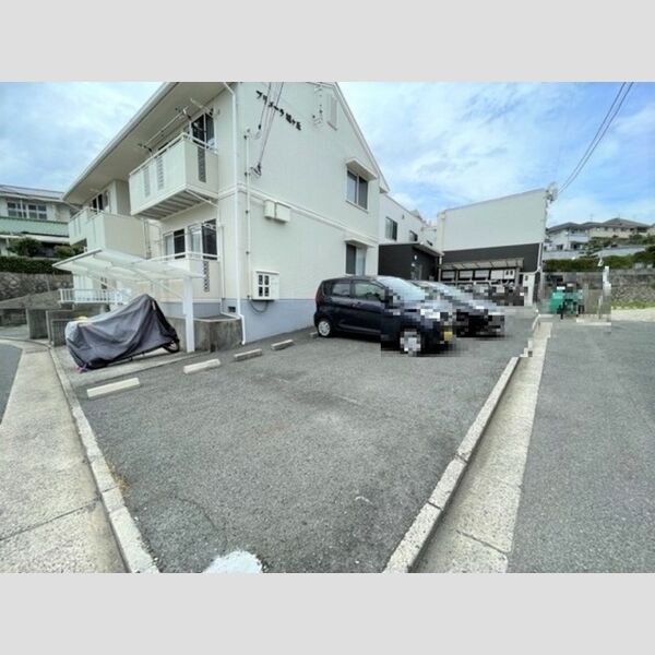 駐車場 (駐車場)