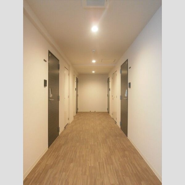 現地周辺 (ホテルライクな屋内廊下仕様)
