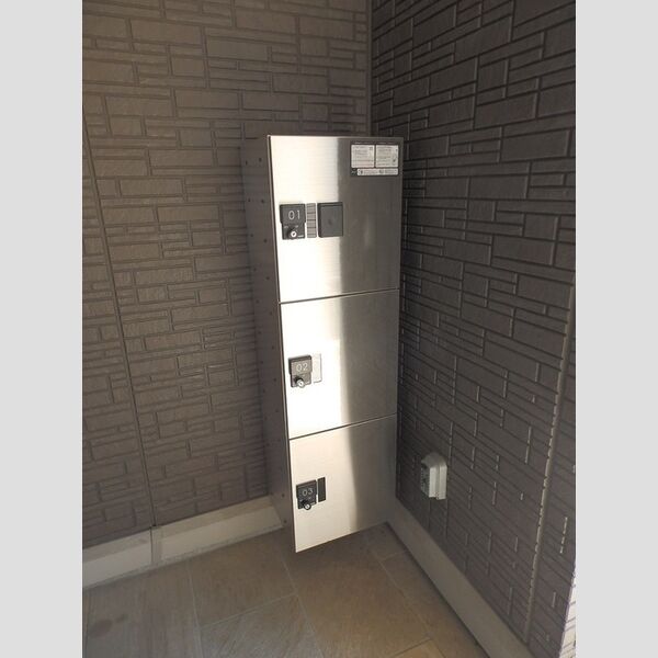 現地周辺 (宅配ボックス)