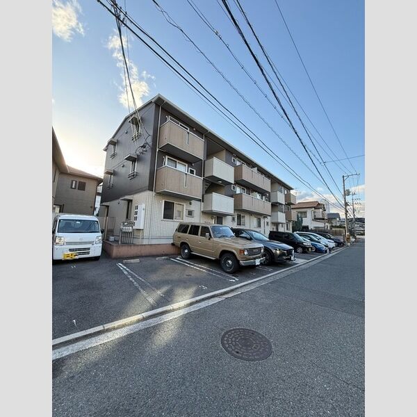 駐車場 (駐車場)