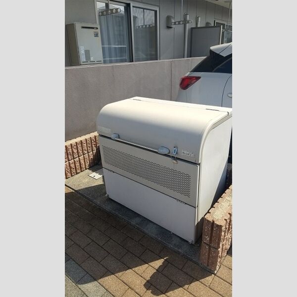 現地周辺 (ごみ置場)