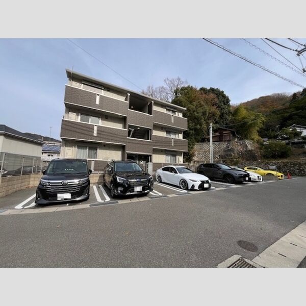 駐車場 (駐車場)