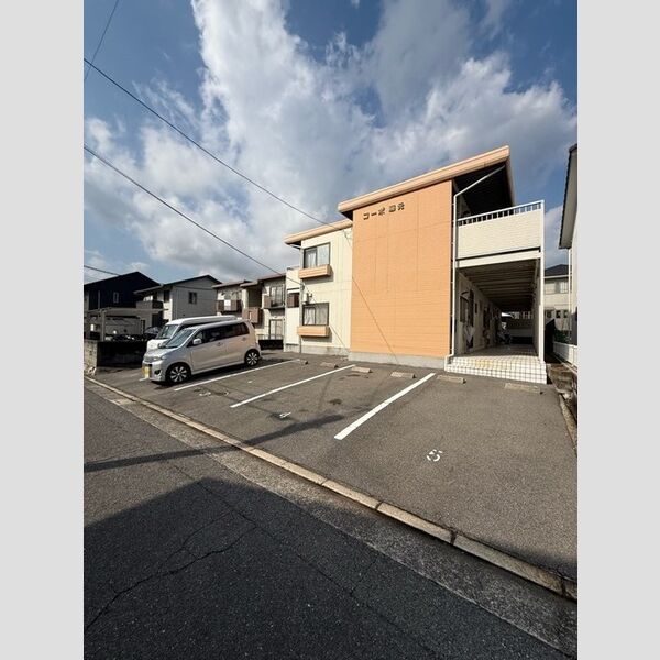駐車場 (駐車場)