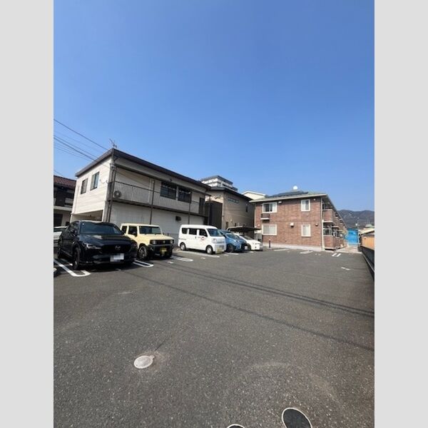 駐車場 (駐車場)