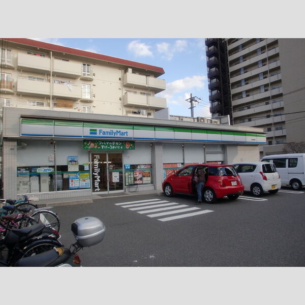 現地周辺 (ファミリーマート　広島東雲店)