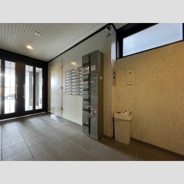 現地周辺 (集合ポスト・宅配ボックス)