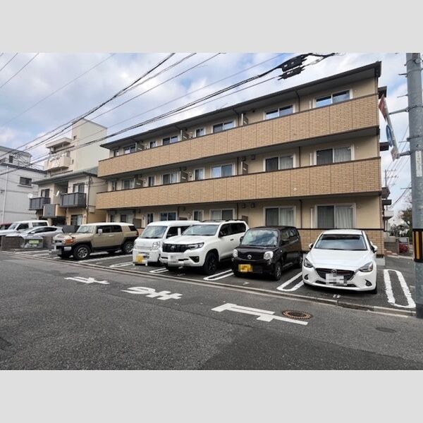駐車場 (駐車場)