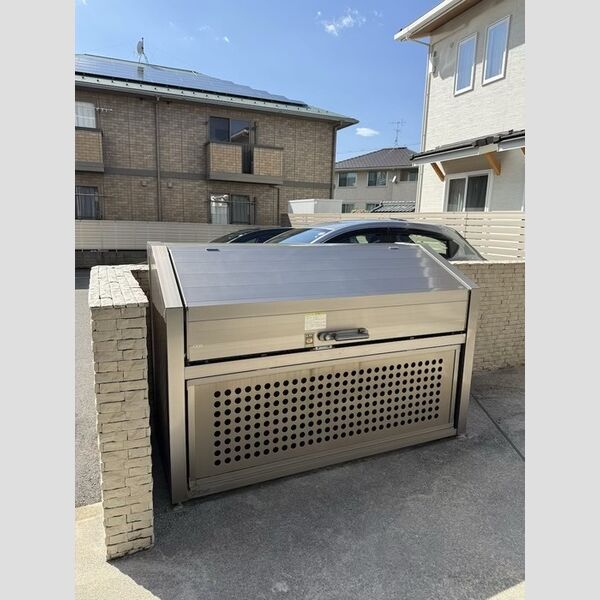 現地周辺 (ゴミステーション)