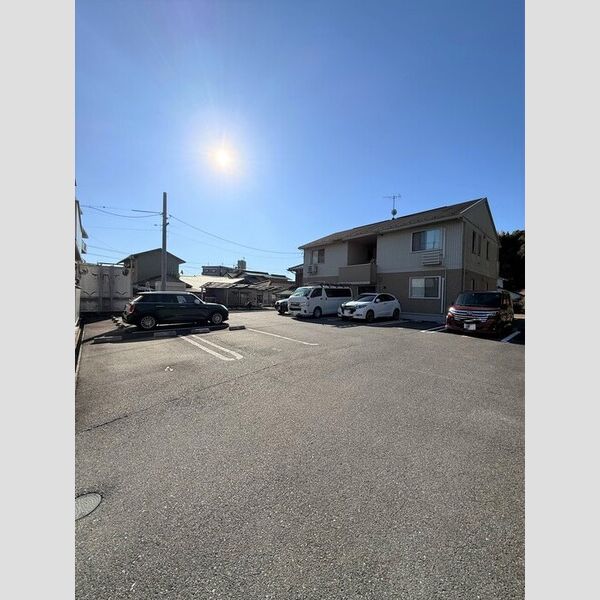 駐車場 (駐車場)