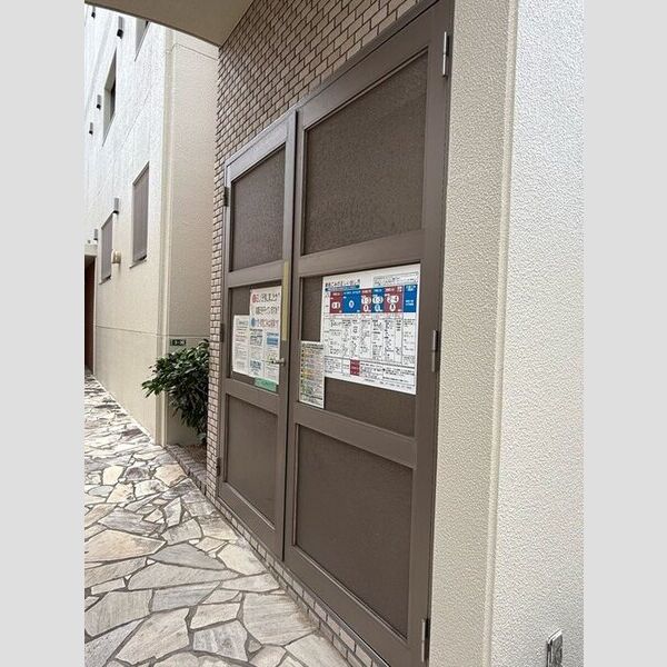 現地周辺 (ゴミステーション)