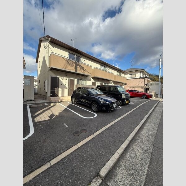 駐車場 (駐車場)