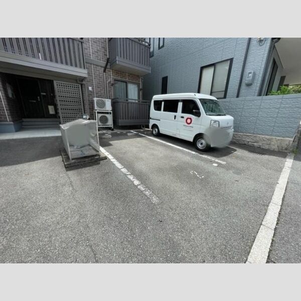 駐車場 (駐車場)