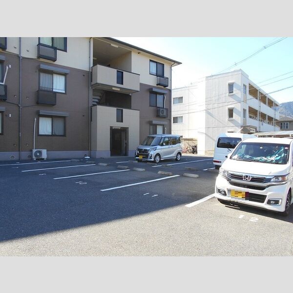 駐車場 (駐車場)
