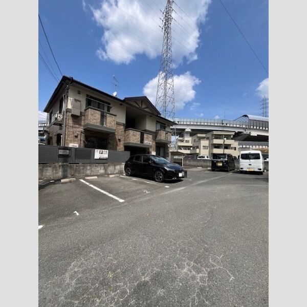 駐車場 (駐車場)