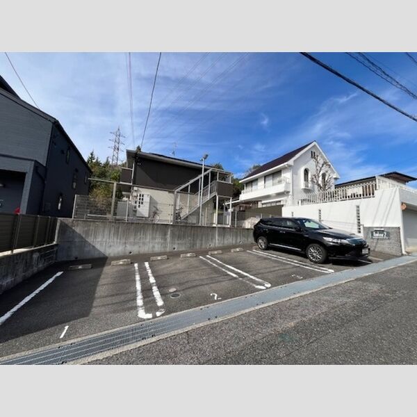 駐車場 (駐車場)