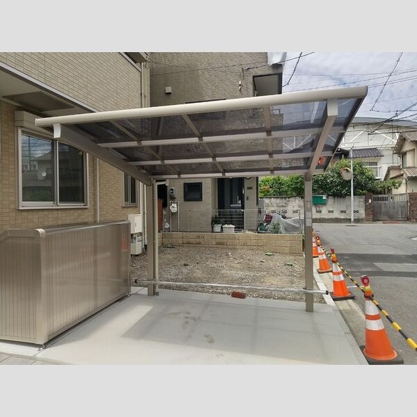 現地周辺 (駐輪場)