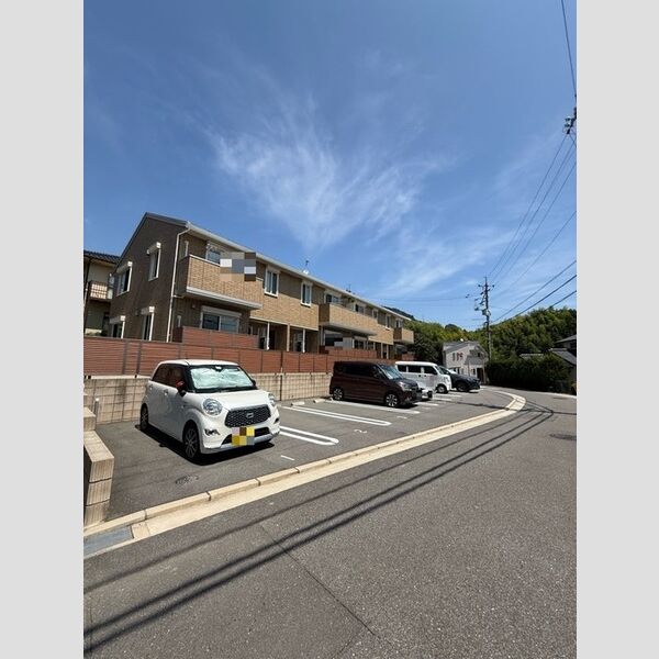 駐車場 (駐車場)