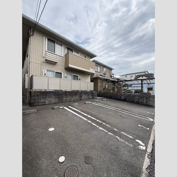 駐車場 (駐車場)