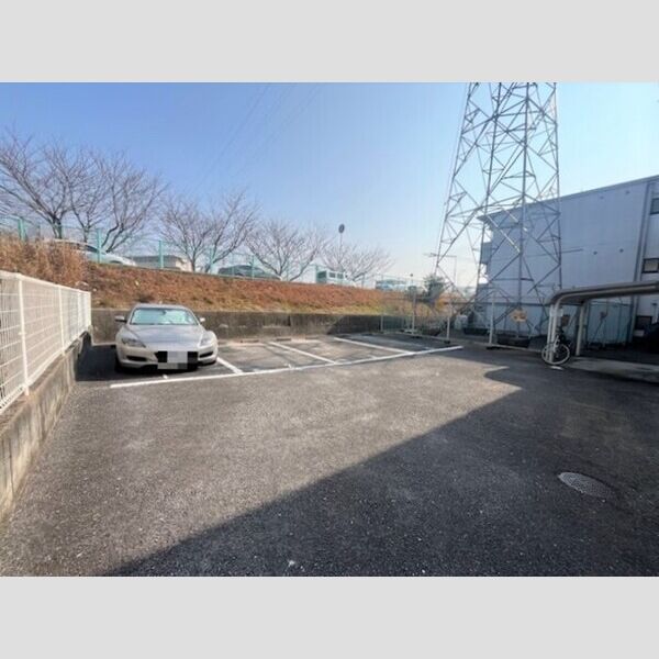 駐車場 (駐車場)