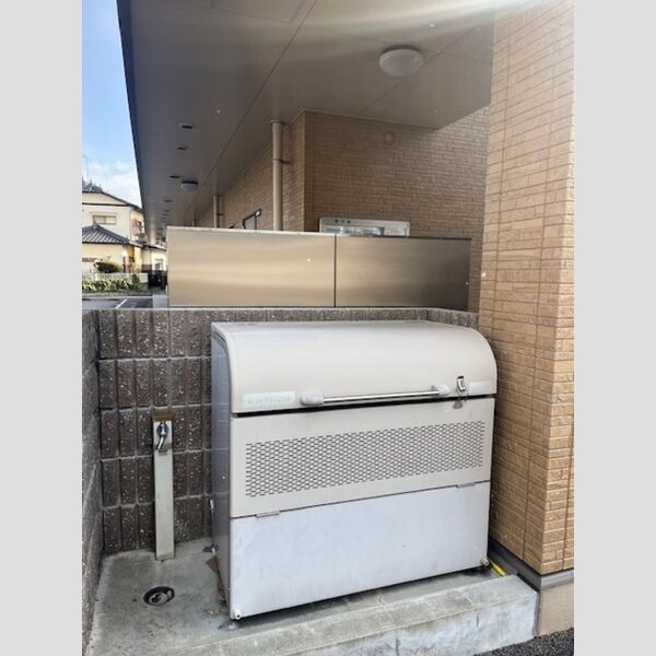 現地周辺 (ゴミステーション)