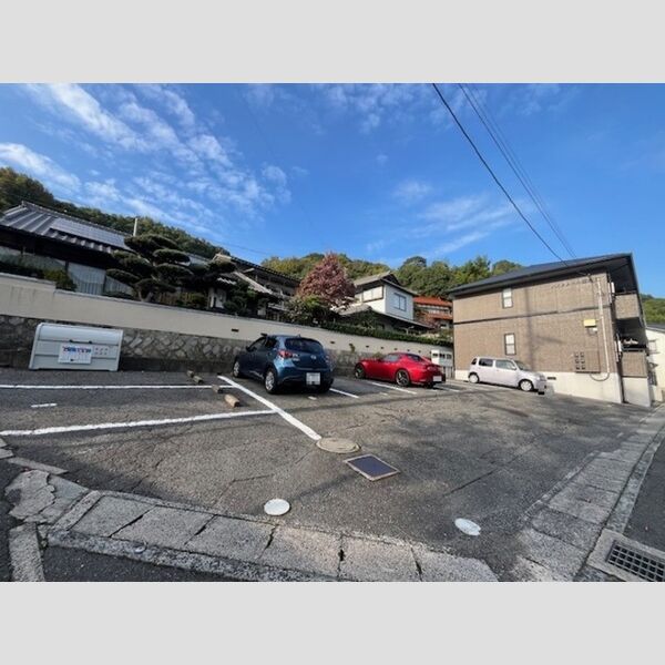 駐車場 (駐車場)