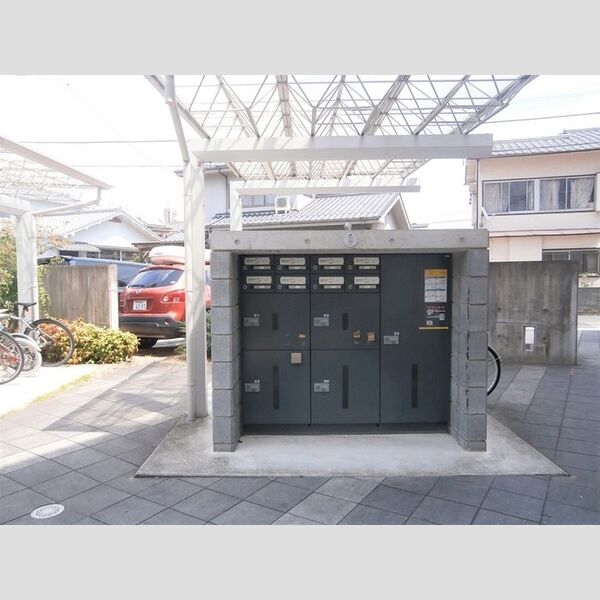 現地周辺 (宅配ボックス)