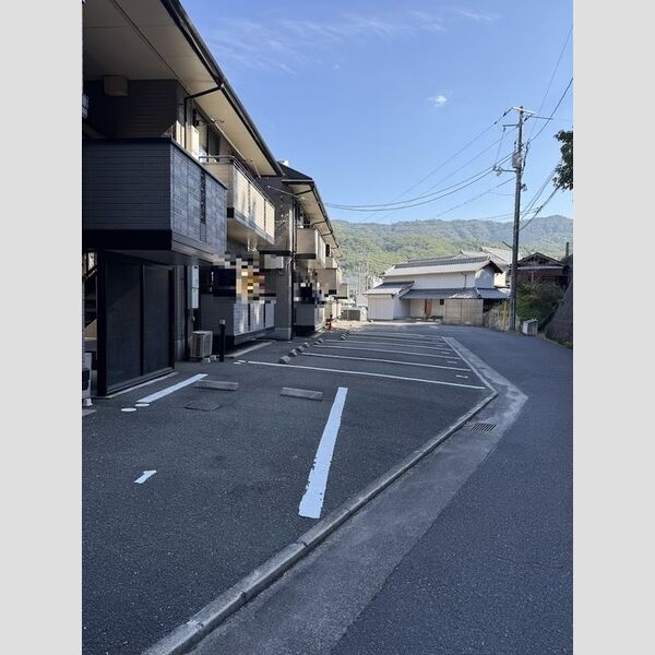 駐車場 (駐車場)