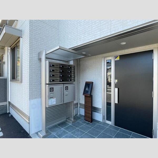 エントランス (エントランス)