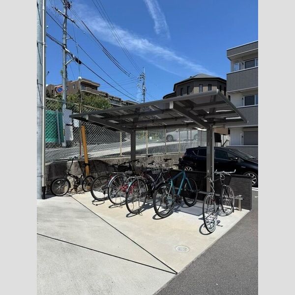 駐車場 (駐輪場)
