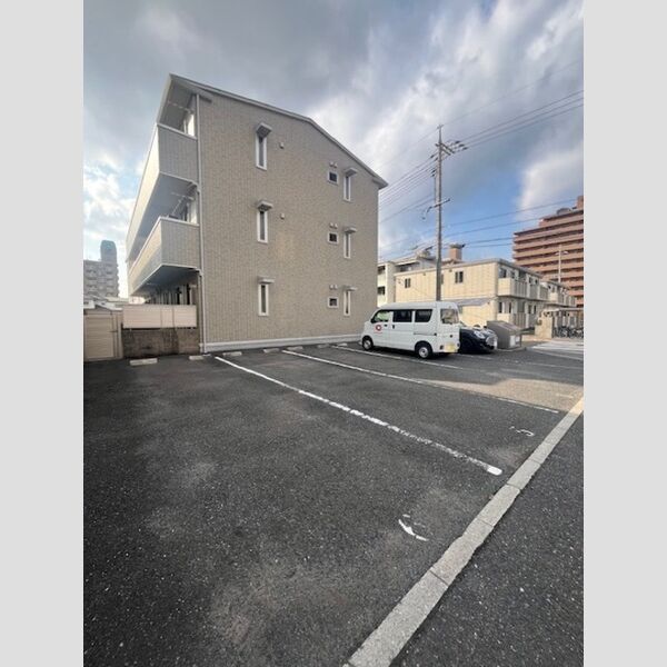 駐車場 (駐車場)