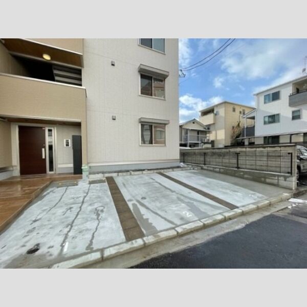 駐車場 (駐車場)