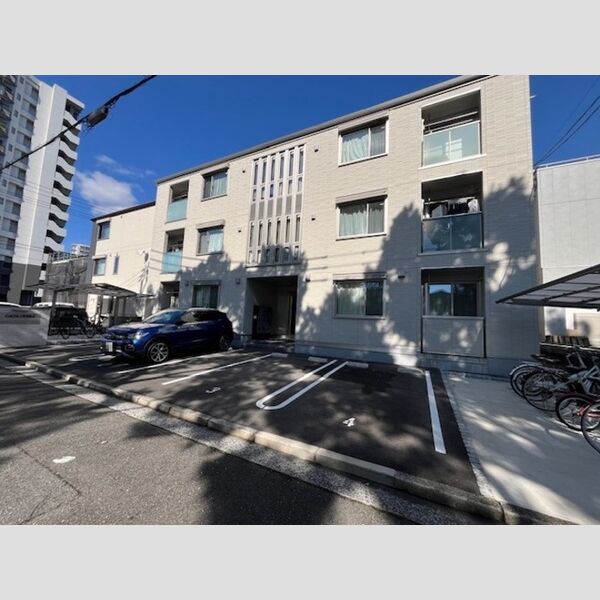 駐車場 (駐車場)