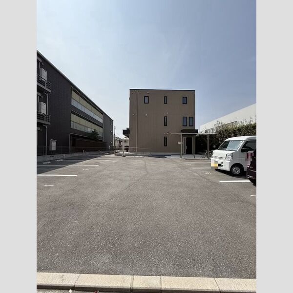 駐車場 (駐車場)