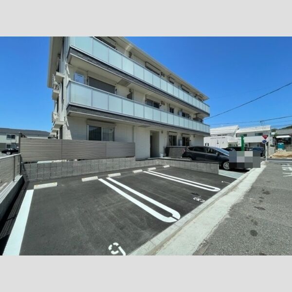 駐車場 (駐車場)