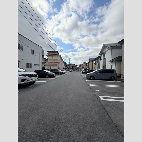 駐車場 (駐車場)