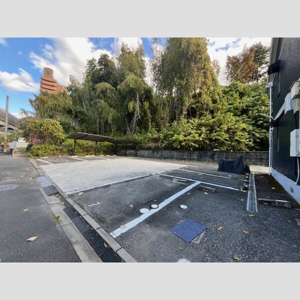 駐車場 (駐車場)