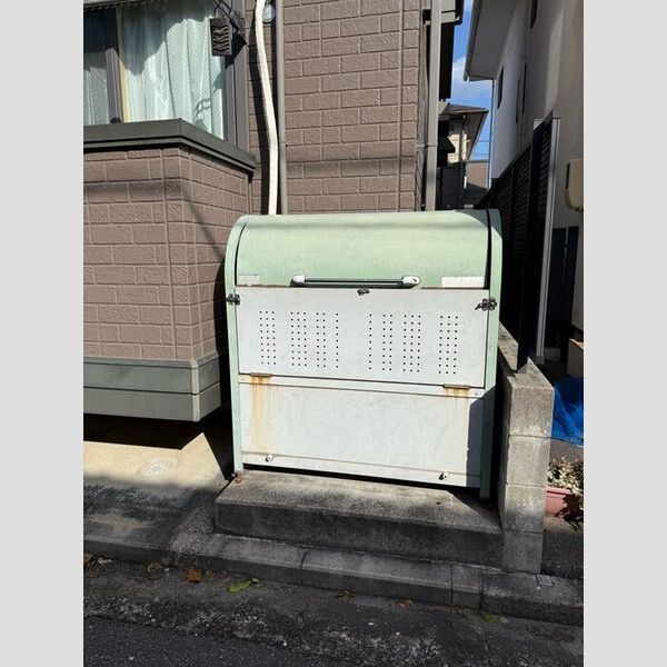 現地周辺 (ゴミステーション)
