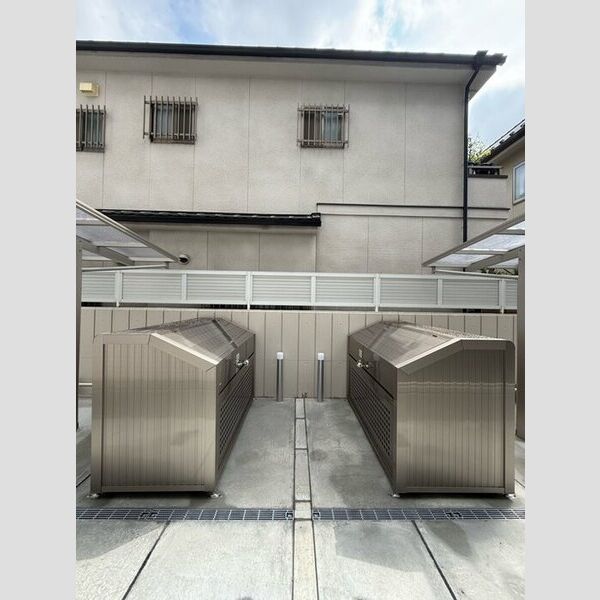 現地周辺 (ゴミステーション)