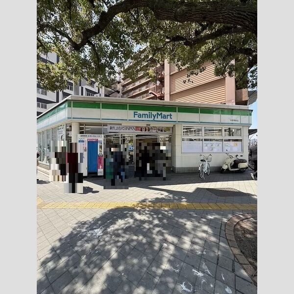 現地周辺 (ファミリーマート女学院前店　224m)