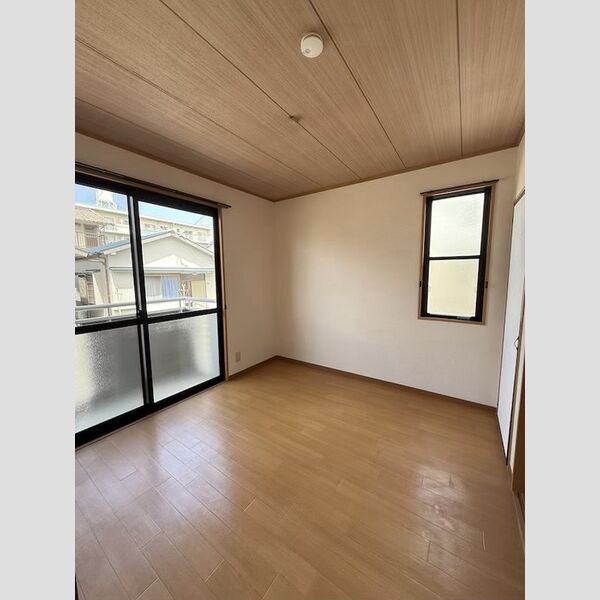 その他 (北東洋室)