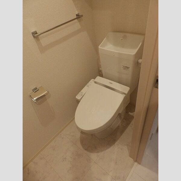 トイレ (温水洗浄便座)