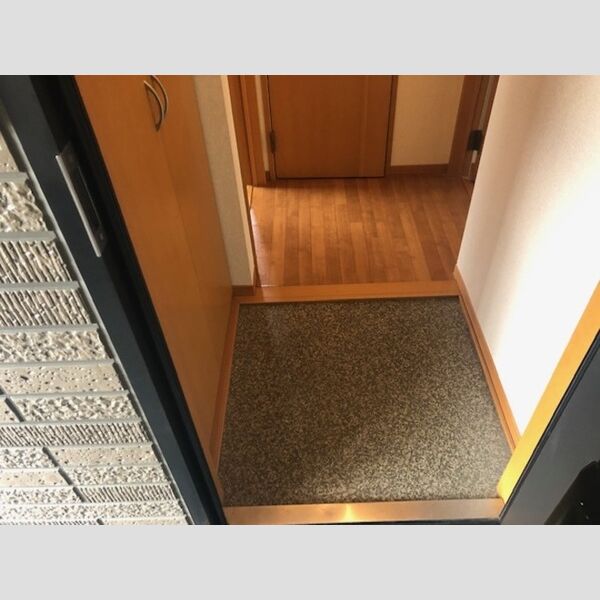 玄関 (玄関)