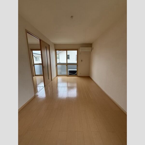 居室・リビング (DK)