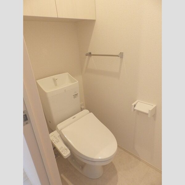 トイレ (温水洗浄暖房便座)