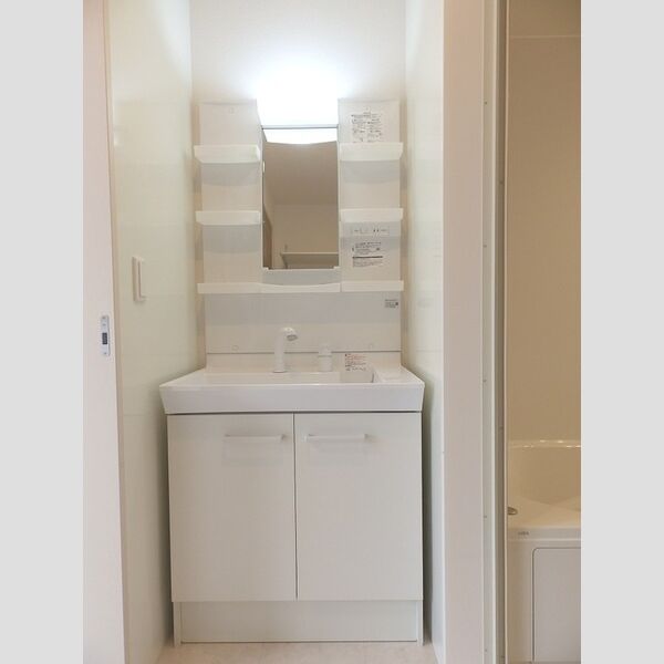 洗面所 (温水洗浄暖房便座)