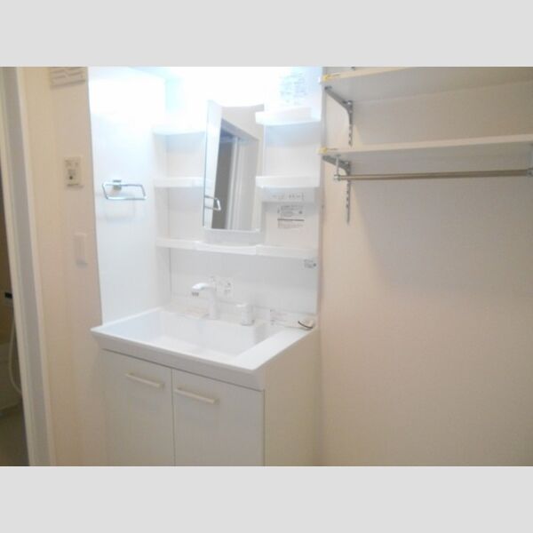 洗面所 (洗髪洗面化粧台)