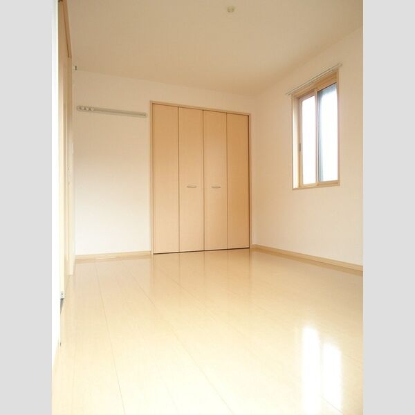 その他 (南側洋室)