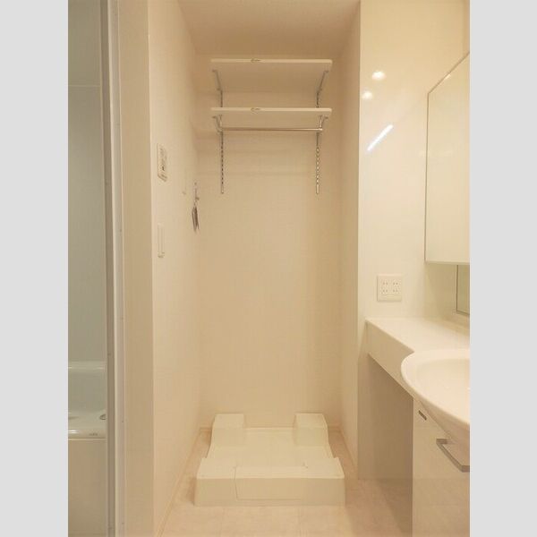 その他 (洗濯機置き場)